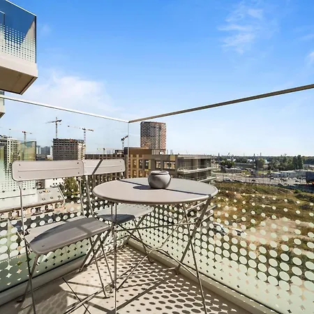 1,5 Ac Apartment, Balcony,new Building, Downtown, Old Daire Bratislava