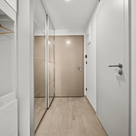 1,5 Ac Apartment, Balcony,new Building, Downtown, Old Apartmán Bratislava