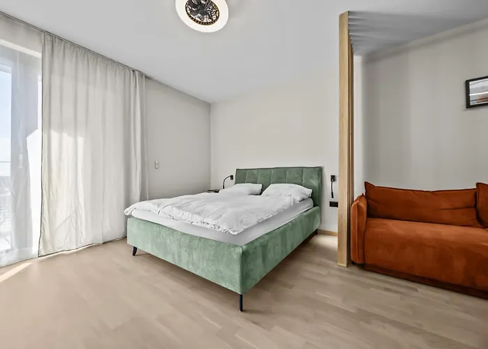 1,5 Ac Apartment, Balcony,new Building, Downtown, Old *