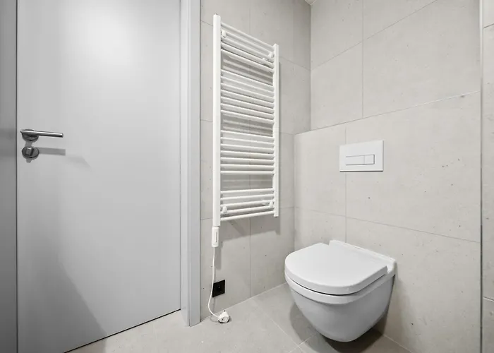 1,5 Ac Apartment, Balcony,new Building, Downtown, Old Apartmán